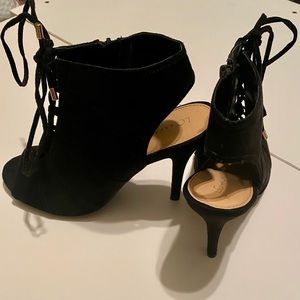 LC Lauren Conrad Open Toe/Heeled Lace Up Heel
